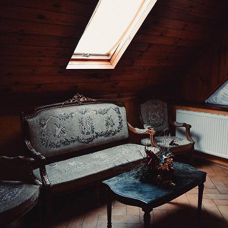 Tri Dorogi Hotel Lwów Zewnętrze zdjęcie