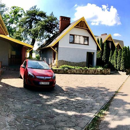 Tri Dorogi Hotel Lwów Zewnętrze zdjęcie