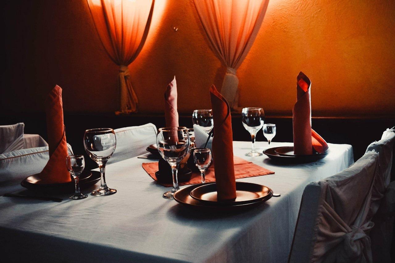 Tri Dorogi Hotel Lwów Zewnętrze zdjęcie