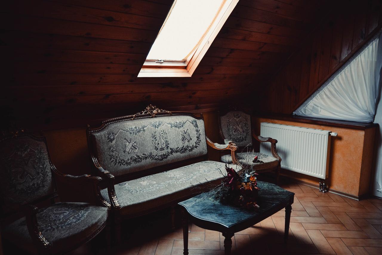 Tri Dorogi Hotel Lwów Zewnętrze zdjęcie