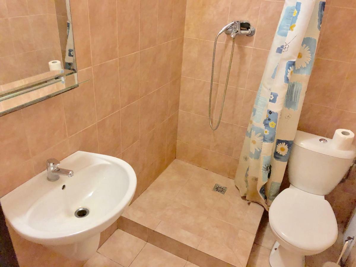 Tri Dorogi Hotel Lwów Zewnętrze zdjęcie
